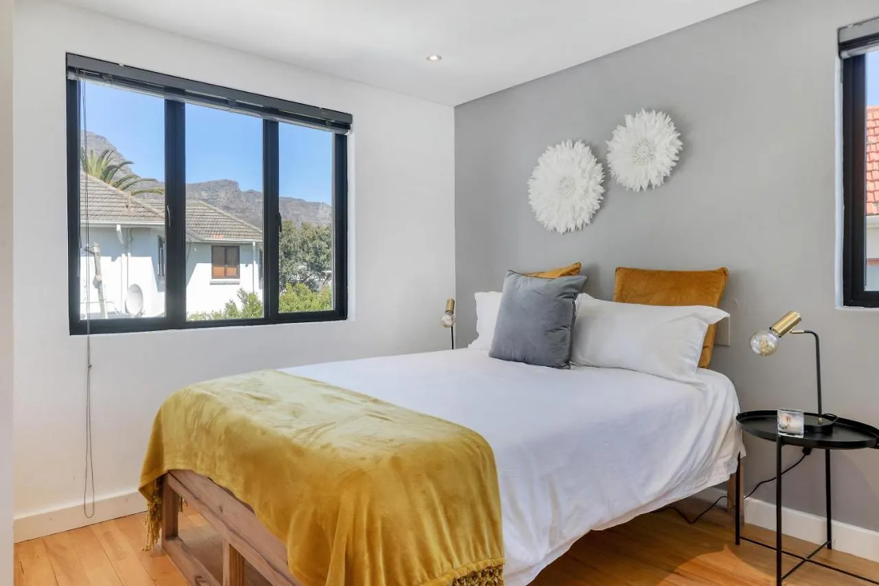Maison De La Mer - Luxury Camps Bay Villa With Pool And Ocean View Cape Town