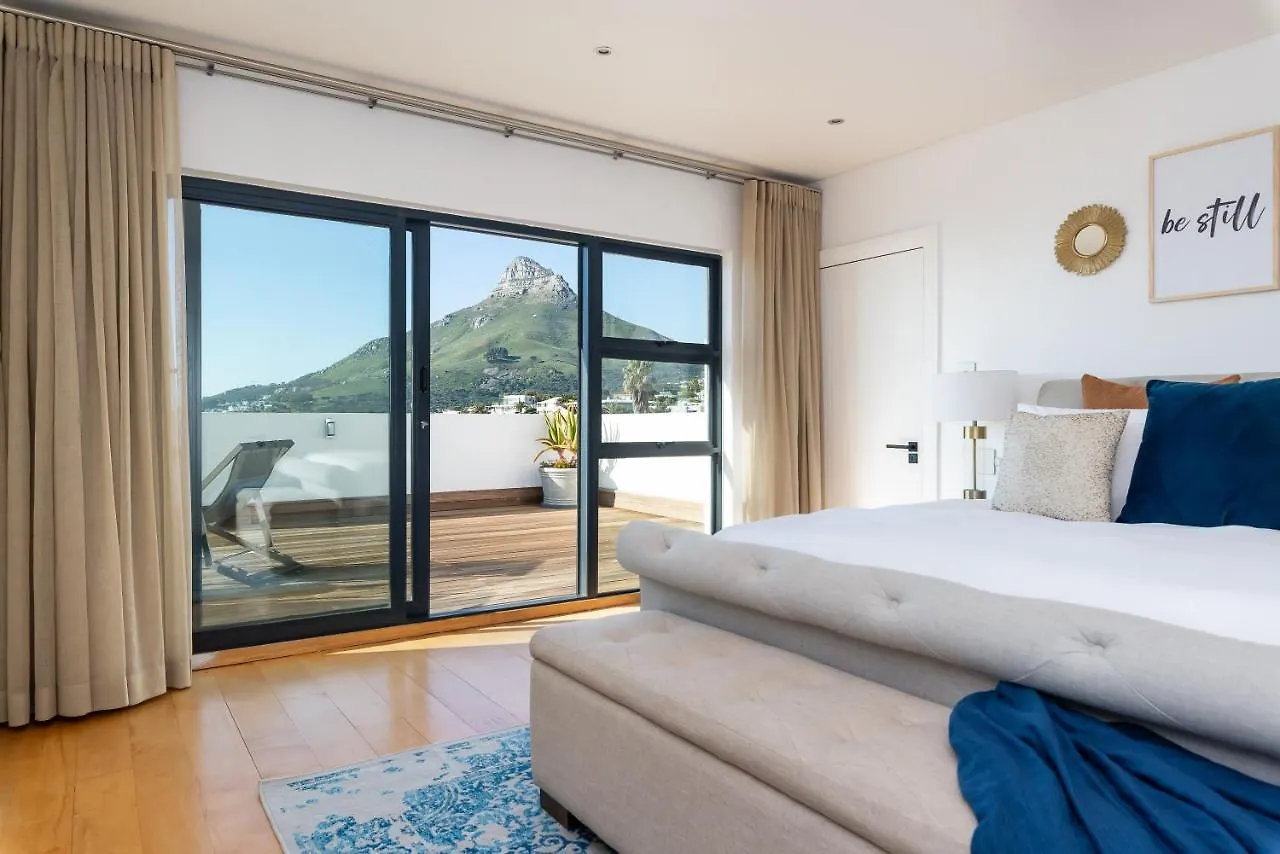 Maison De La Mer - Luxury Camps Bay Villa With Pool And Ocean View Cape Town